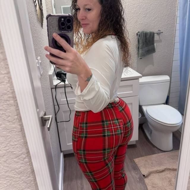 NO PAYMENT REQUIRED- SEXY SINGLE MOM FOR MEET AND FUCK AS LONG AS YOU KNOW HOW TO USE YOUR DICK 🍆🍑🍆💦. - Image 2